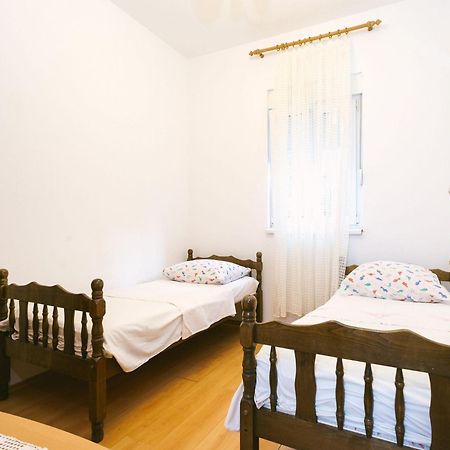 Apartments Ivica - 150M From Sea Trogir Buitenkant foto