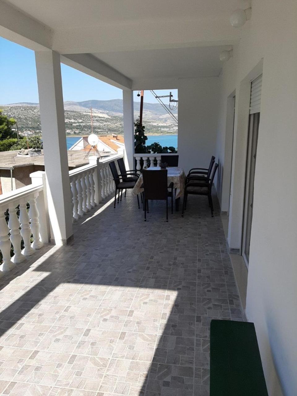 Apartments Ivica - 150M From Sea Trogir Buitenkant foto