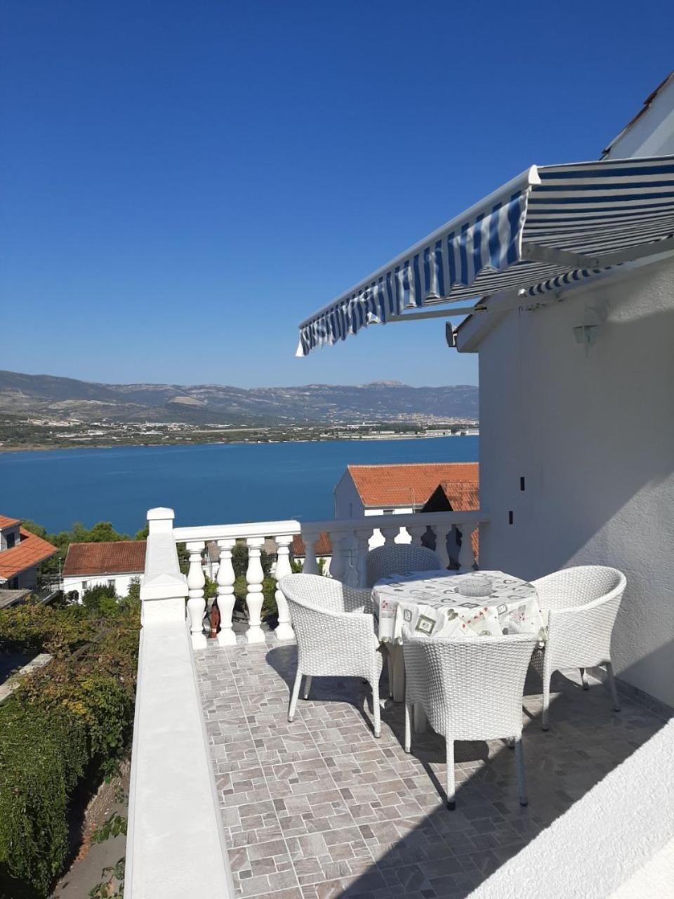 Apartments Ivica - 150M From Sea Trogir Buitenkant foto